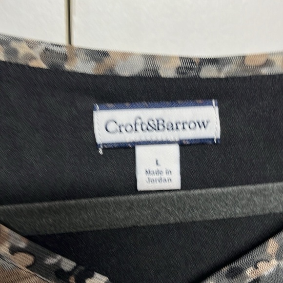 Croft & Barrow Lined V-Neck Top - Picture 9 of 12